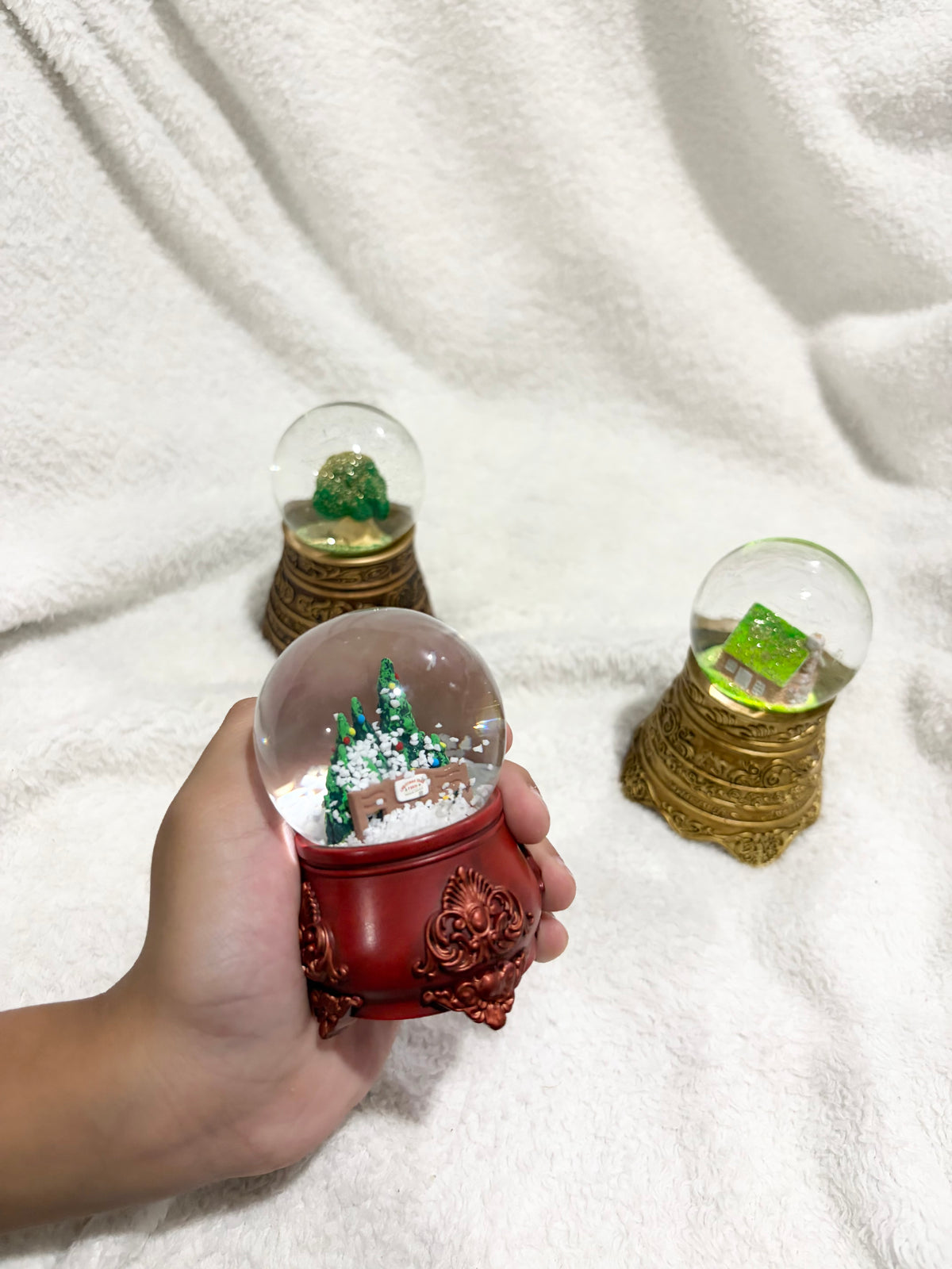 Christmas Tree Snowglobe