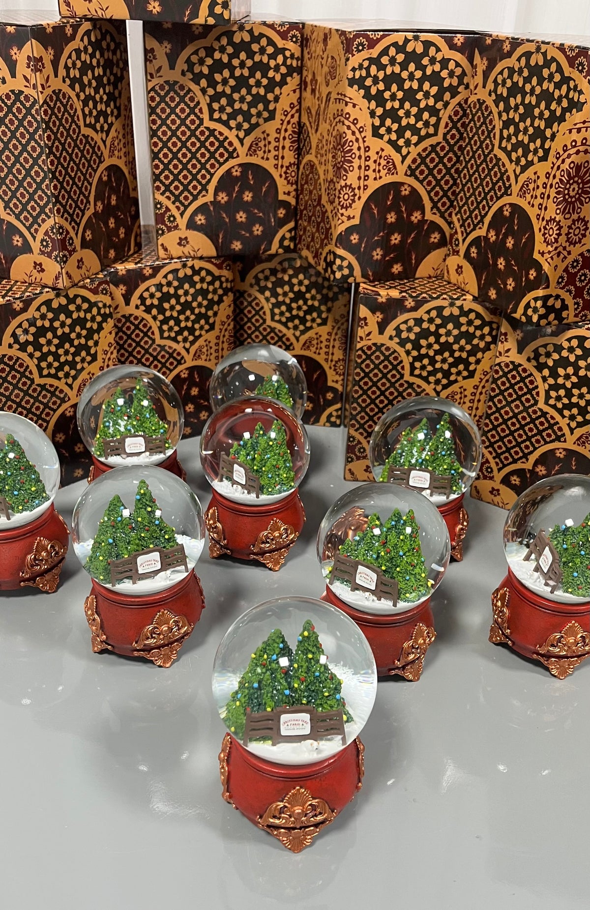 Christmas Tree Snowglobe