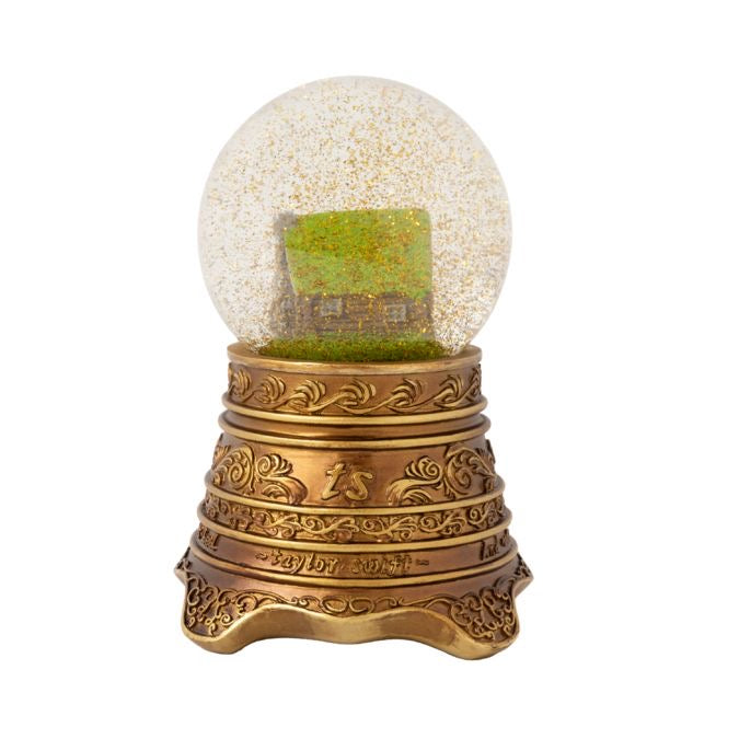 Cabin Snowglobe (Pre-order)