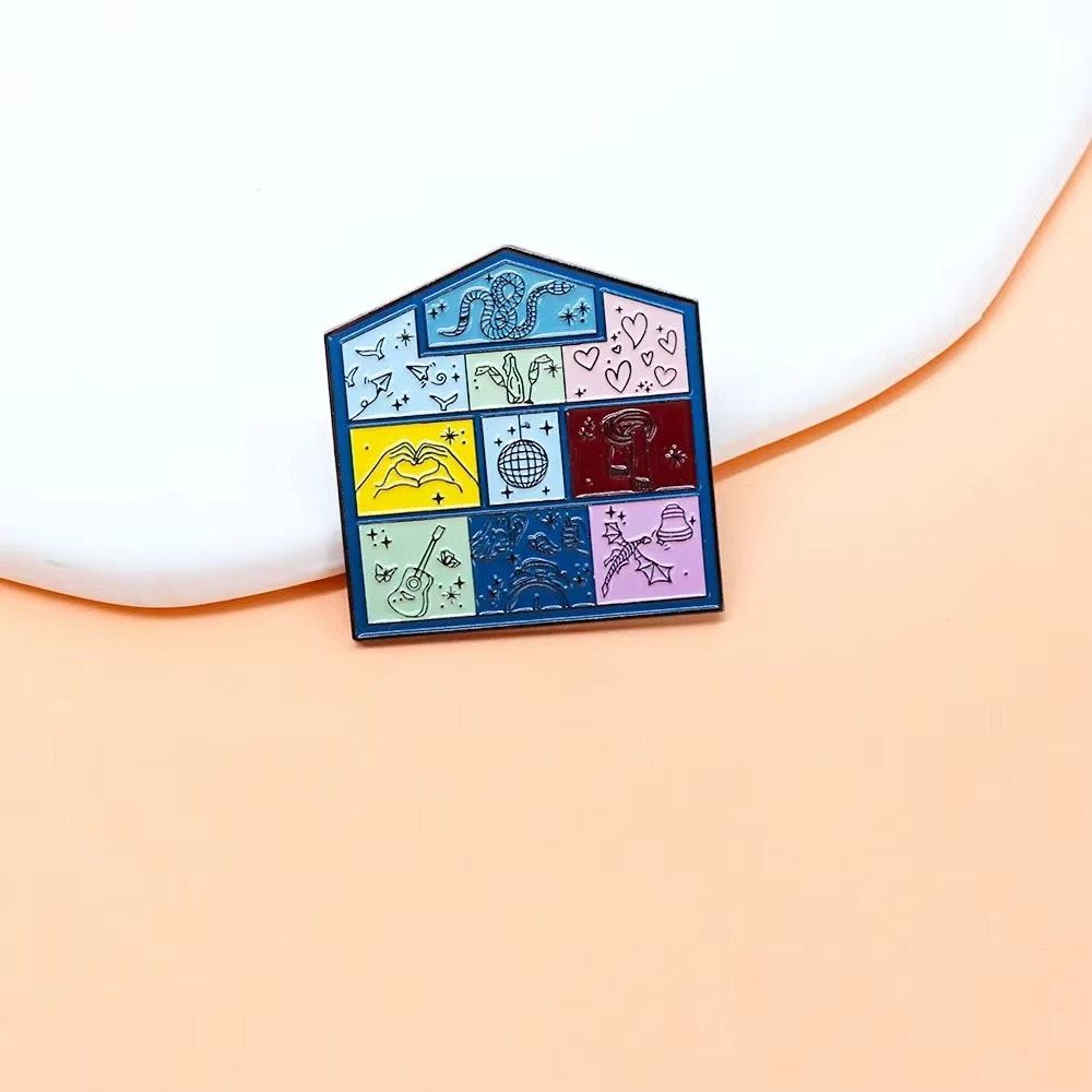 Lover House Enamil Pin