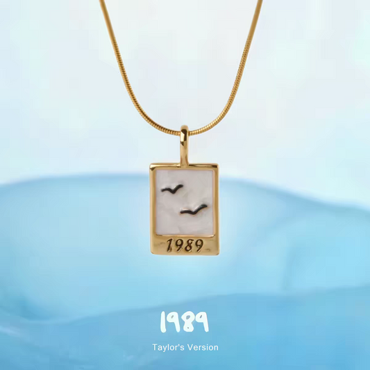 1989 Seagull Necklace